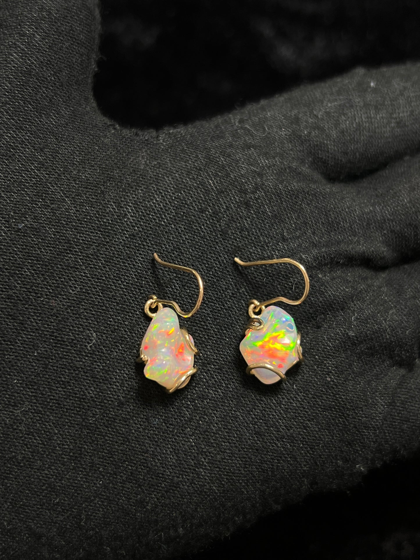 ARETES DE OPALO