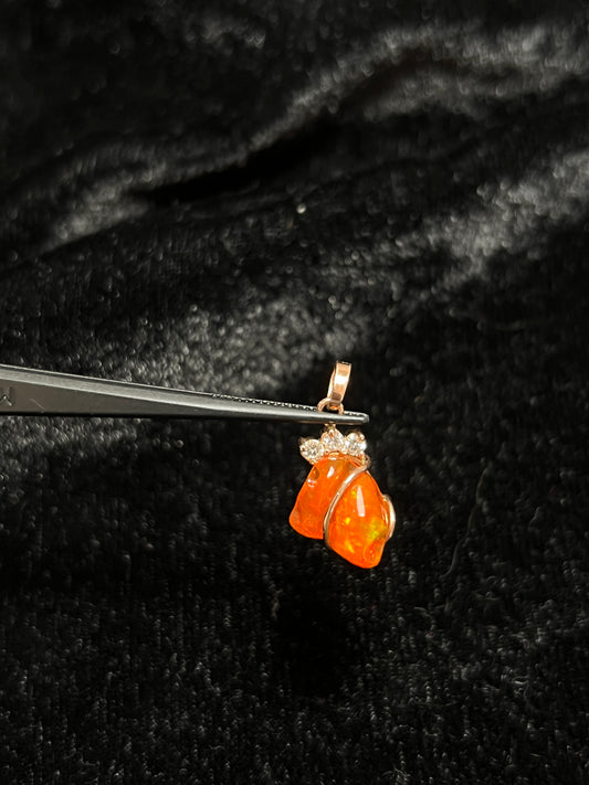 DIJE DE OPALO CON DIAMANTES