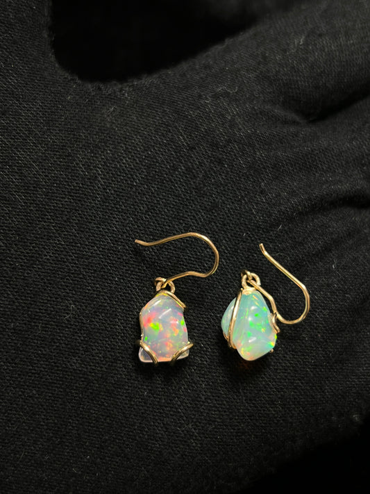 ARETES DE OPALO